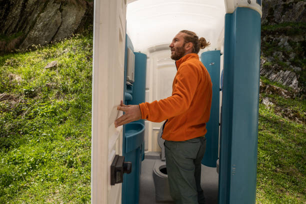 Best Handicap porta potty rental  in Ashwaubenon, WI