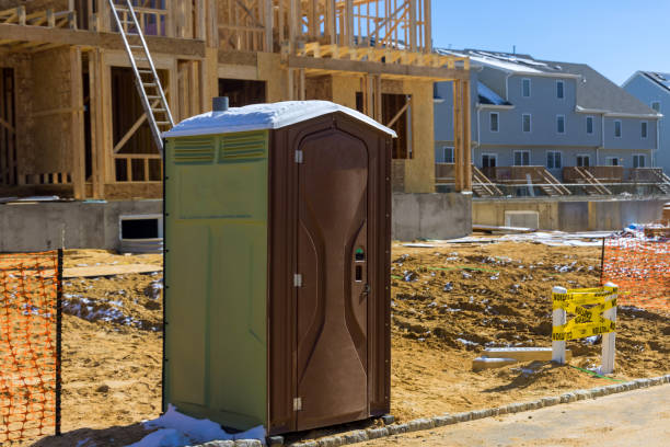 Portable Toilet Options We Offer in Ashwaubenon, WI